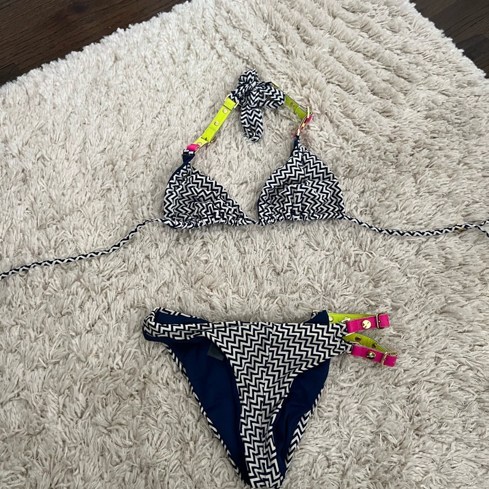 Beach Bunny Bikini Brand New